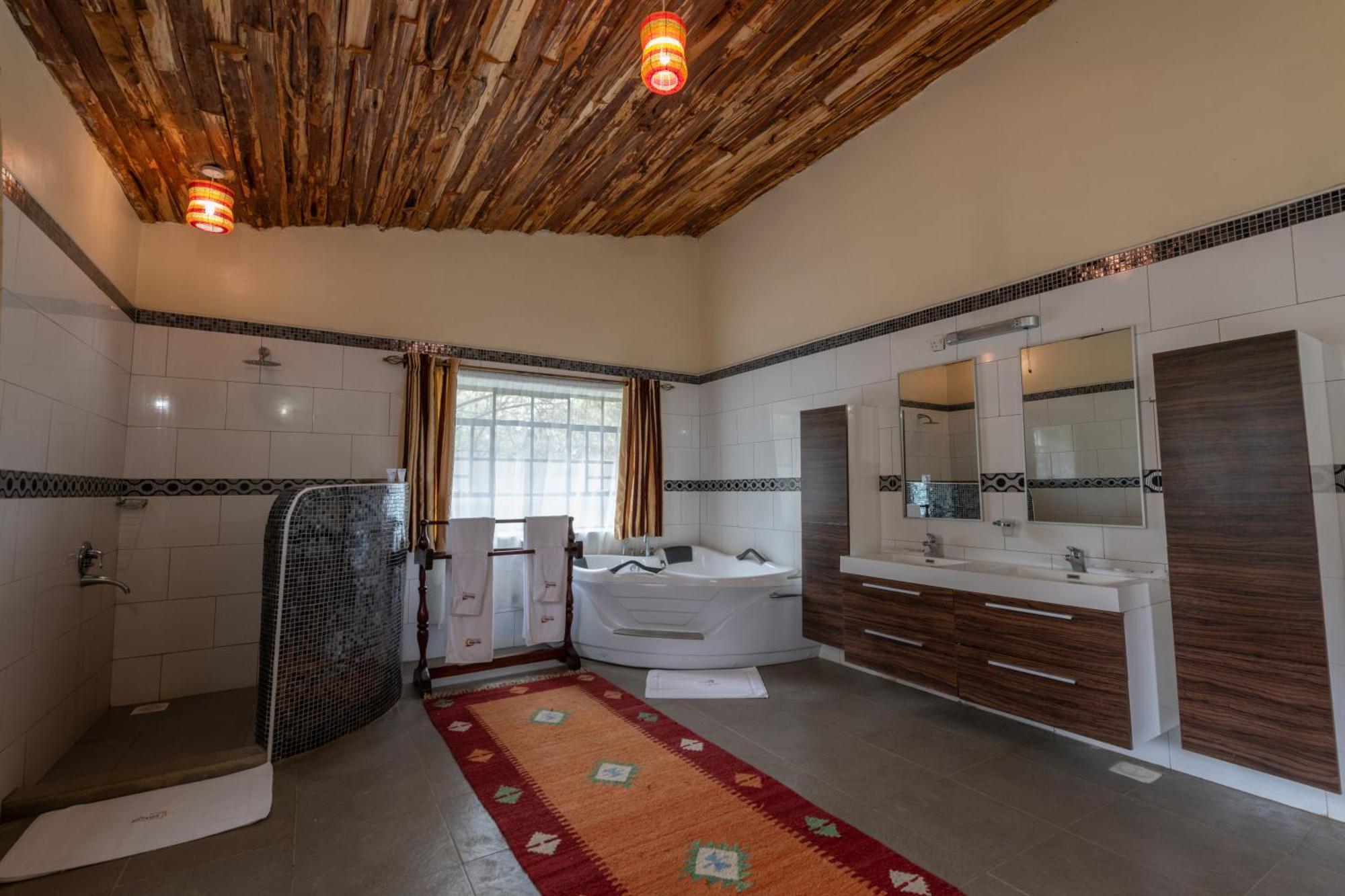 Naivasha Kongoni Lodge - Lakefront Getaway Ngoại thất bức ảnh